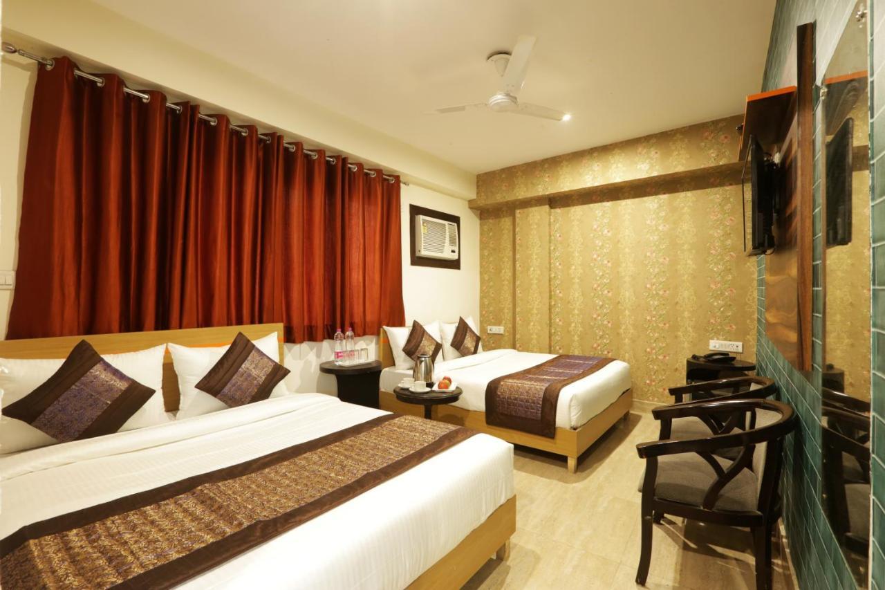 Hotel Classic Plaza At Delhi Airport New Delhi Buitenkant foto