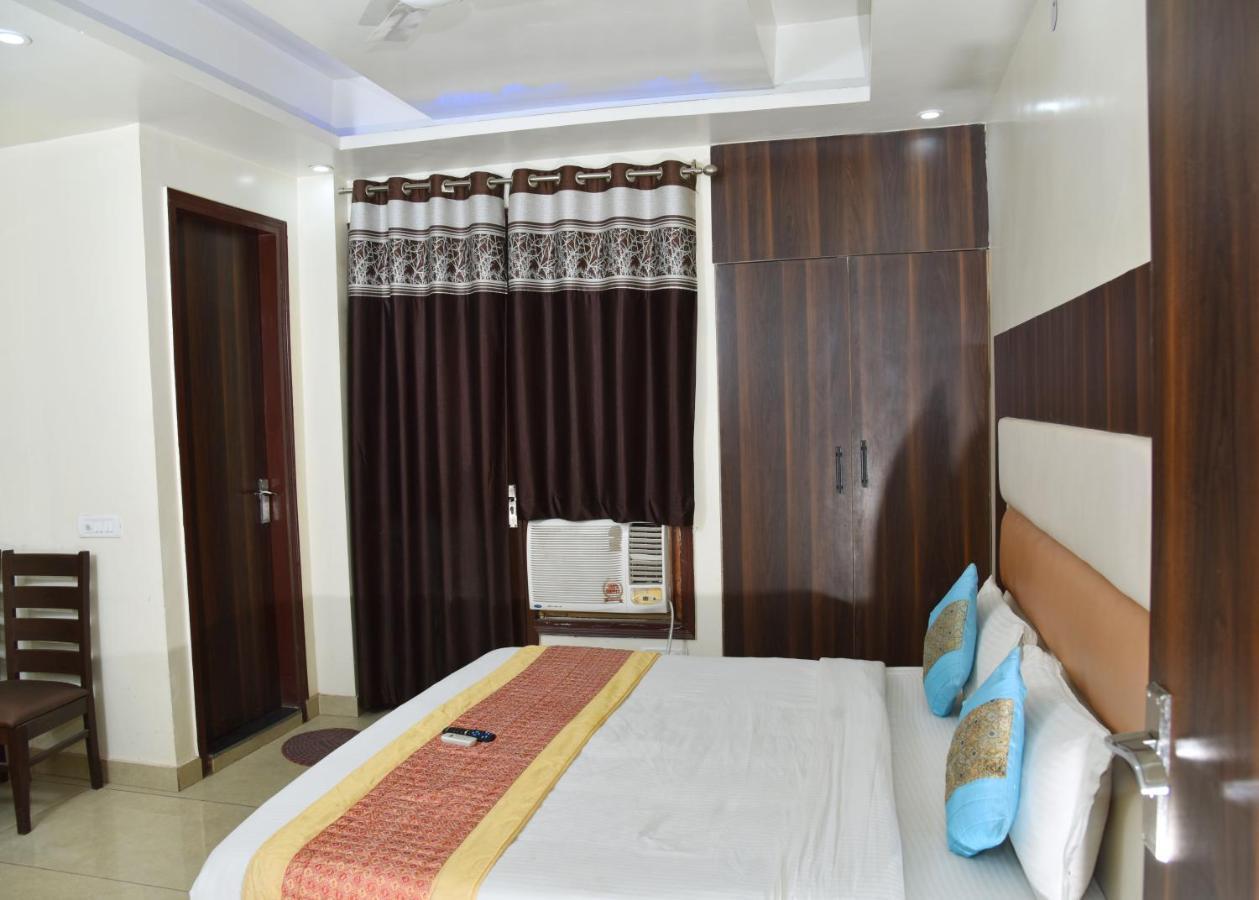 Hotel Classic Plaza At Delhi Airport New Delhi Buitenkant foto
