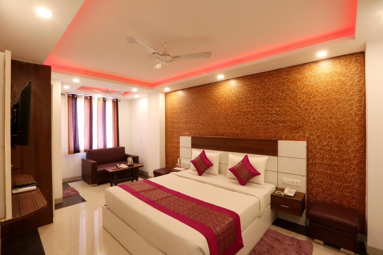 Hotel Classic Plaza At Delhi Airport New Delhi Buitenkant foto